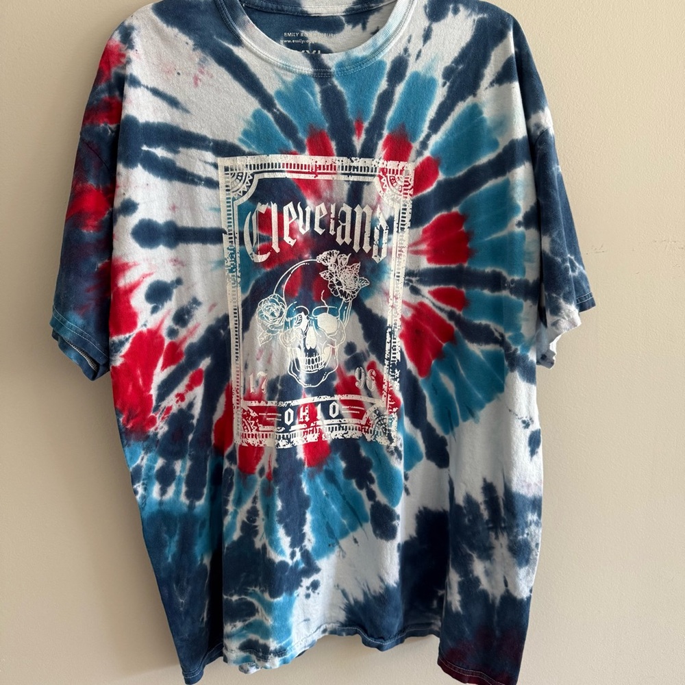 Emily Roggenburk Tie dye crewneck t-shirt Cleveland baseball skull